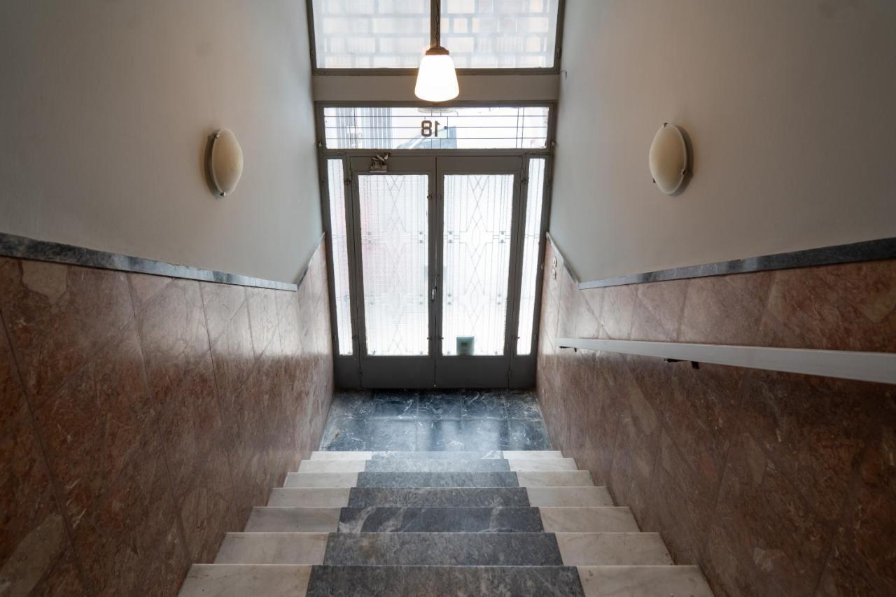 Ferienwohnung Athens Hideout Apt, Big Rooftop With City View Exterior foto
